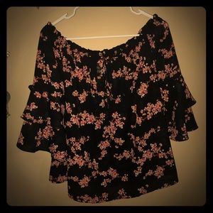 NWOT Cute Off The Shoulder Blouse